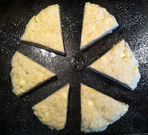 Apple Pie Chai Tea Scones